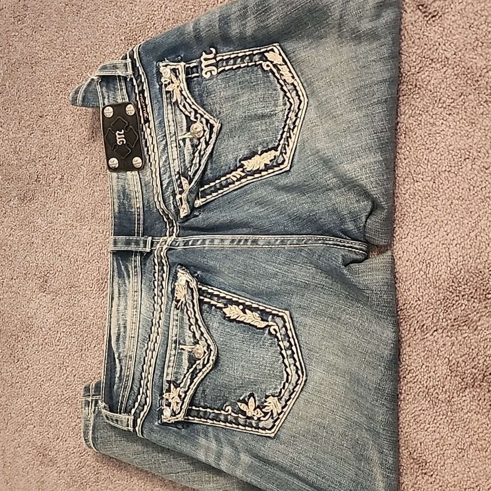 GUC miss me Capri jeans